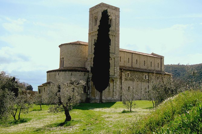 Small-Group Brunello di Montalcino Wine-Tasting Trip from Siena - From Siena to Montalcino: How the Day Works