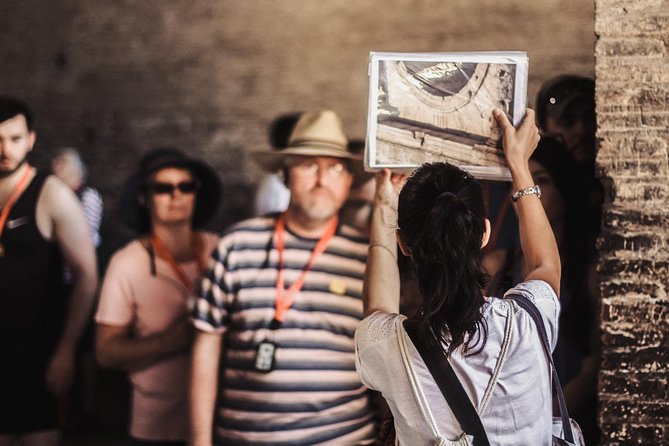 Small-Group Colosseum Tour with Roman Forum & Palatine Hill - Meeting point and the 11:15 start you need to plan around