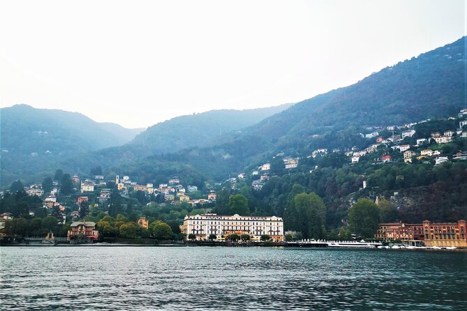 Small-Group Lake Como & Lugano by Swiss Train + Boat Cruise - Lake Como by boat: villas from a totally different angle
