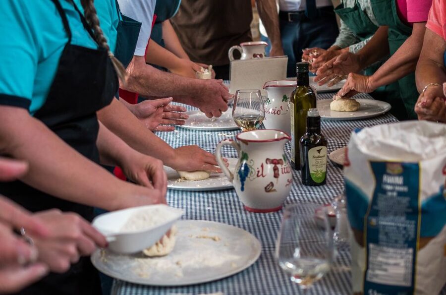 Sorrento: Pizza Making Class - The start you should pay attention to: mozzarella making and olive oil tasting