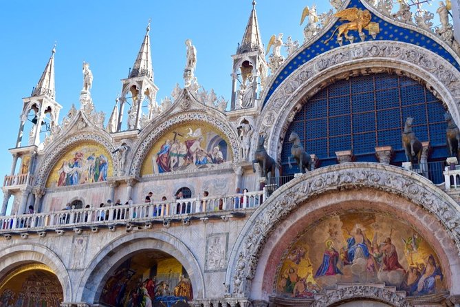 St. Mark’s Basilica Guided Tour with Venice Canals Gondola Ride - The gondola ride: Grand Canal classics, bridge moments, and real gondoliere storytelling