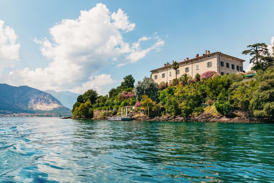 Stresa: 3 Borromean Islands Hop-On Hop-Off Boat Tour - Stop 1, Isola Madre: gardens, birds, and that long scenic feel