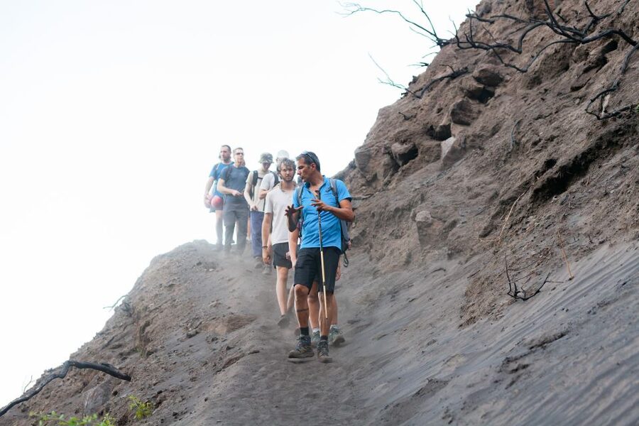 Stromboli: Sunset Trekking at Sciara del Fuoco - Descending in the Dark: Torches, Headlamps, and Careful Steps