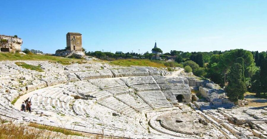 Syracuse: Neapolis Archaeological Park Small Group Tour - Meet at the park, then start with the Latomie del Paradiso