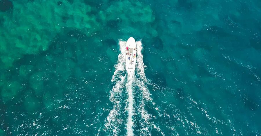 Syracuse: Pillirina, Ortigia, and Sea Caves Tour by Boat - The first sights near Syracuse: Monumento ai caduti dAfrica to Grotta con i coralli