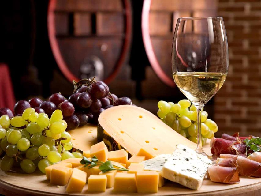 Taormina: Guided Etna Wine Tasting Half-Day Tour - The Four-Wine Tasting and Antipasti Platter Details