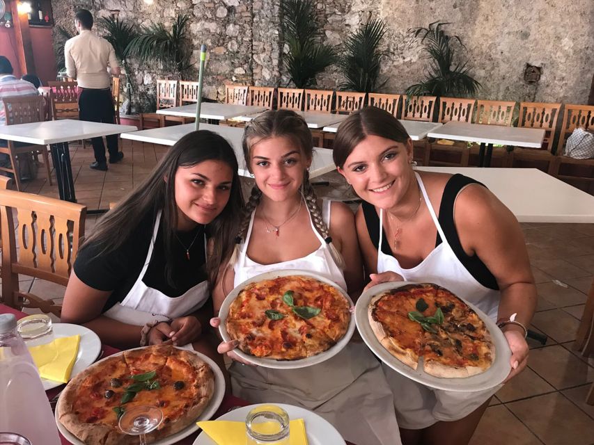 Taormina: Half-Day Pizza Making Class - Inside the Oven Moment: Baking, Timing, and Kitchen Confidence