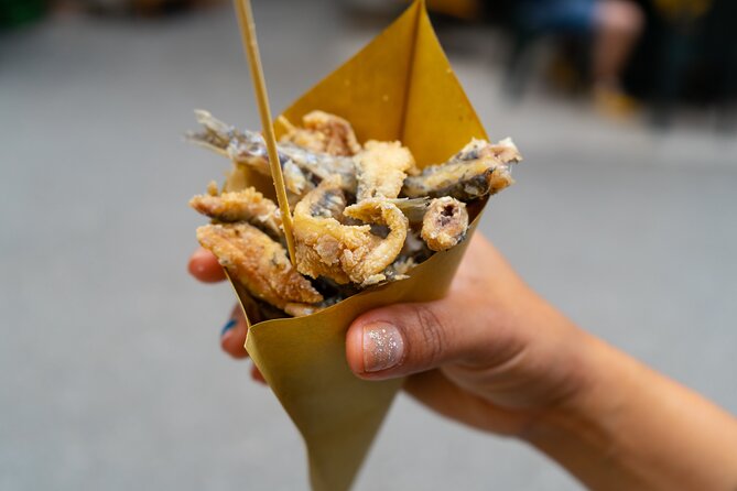 Taste Genoa: A Full Meal Walking Food Tour by Do Eat Better - How to choose the right itinerary: classic vs street food vs gourmet