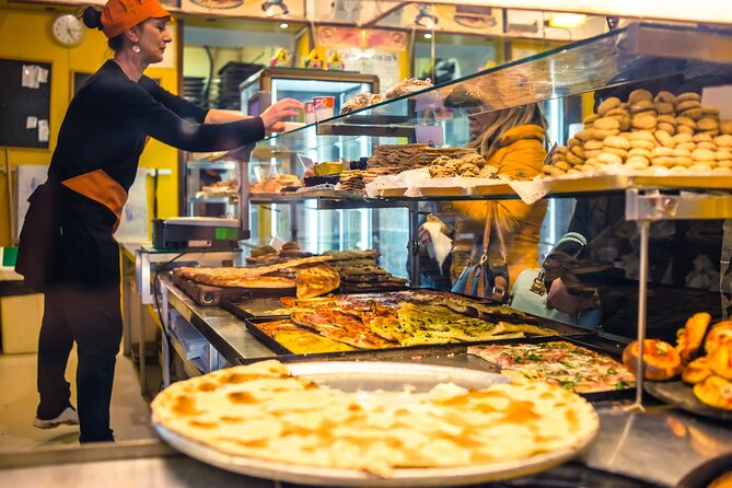 Taste Genoa: A Full Meal Walking Food Tour by Do Eat Better - The guides: what makes the walk feel easy and worth your money