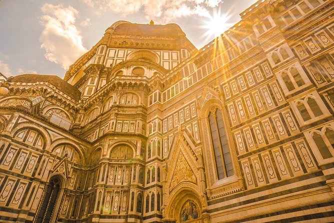 The Best Tour in Florence: Renaissance and Medici Tales - Start at San Lorenzo, where the Medici story begins