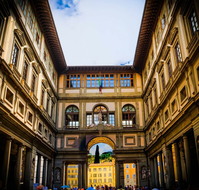 The Uffizi Gallery Florence Small group Guided tour - What to Bring (and What to Leave Behind)