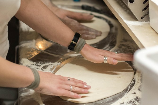 Toss, Bake, Cheers! - Sorrento Pizza Making Class with Wine - Key things to know before you go