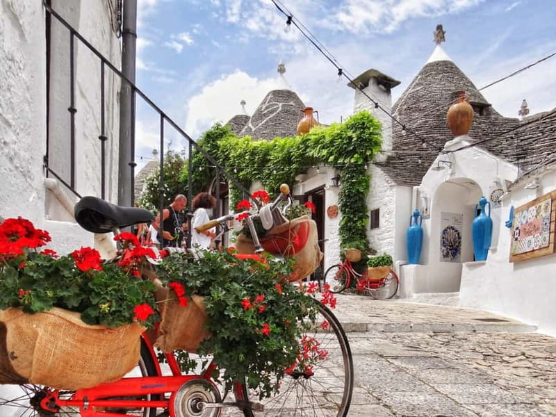 Tour of Alberobello and Guide to Matera, from Bari - Bari meeting point, early start, and how not to miss the bus