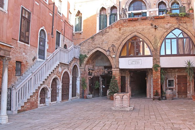 Tour of The Real Hidden Venice - Squero dei Muti and Ponte Chiodo, the Republic-era bones of Venice