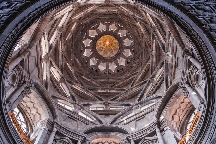 Turin: Savoy Royal Palace Small Group Guided Tour - Meeting the guide at Musei Reali, and what to look for