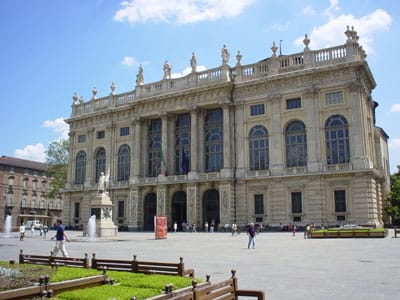 Turin: Turin & Piedmont 3-Day City Card - Transport: What Is Included and What You Still Pay For