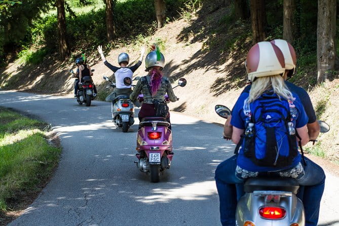 Tuscany Vespa Tour: Lunch & Wine Tasting, Countryside Roads - Lunch, wine tasting, and olive oil: what you are actually paying for