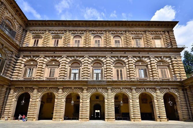 Uffizi Gallery: Entry tickets + audio guide - Inside Le Gallerie Degli Uffizi, What to Expect From the Layout