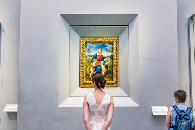 Uffizi Gallery Skip The Line Ticket or Guided Tour Options - Getting started at Piazzale degli Uffizi, and finding your guide on time