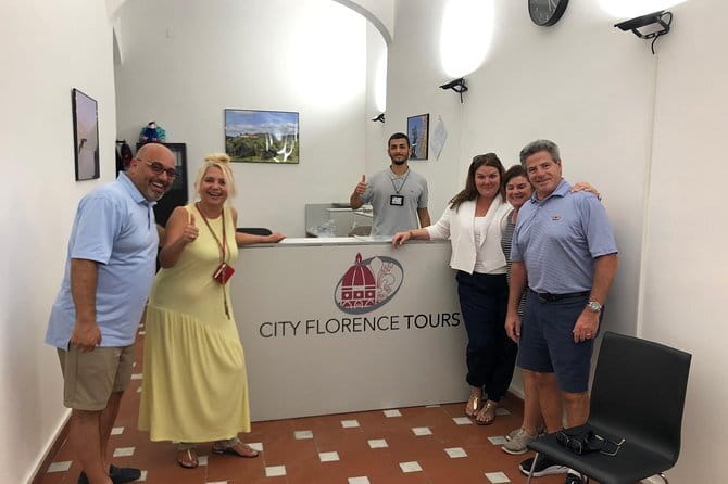 Uffizi Gallery Small Group Tour with Guide - Headsets, hearing, and the small-group pacing reality