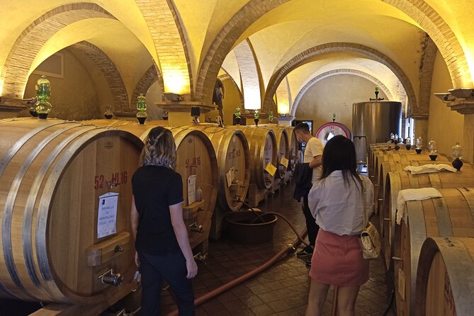 Val d'Orcia Brunello Wine Tour with Montalcino and Montepulciano - Price and value: what $277.05 buys you in real terms