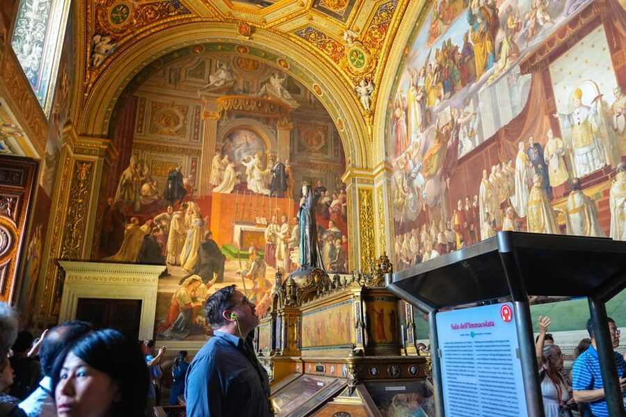 Vatican Museums and Sistine Chapel Entry Ticket - Borgia Apartments and the Hall of Tapestries, visual storytelling at full volume