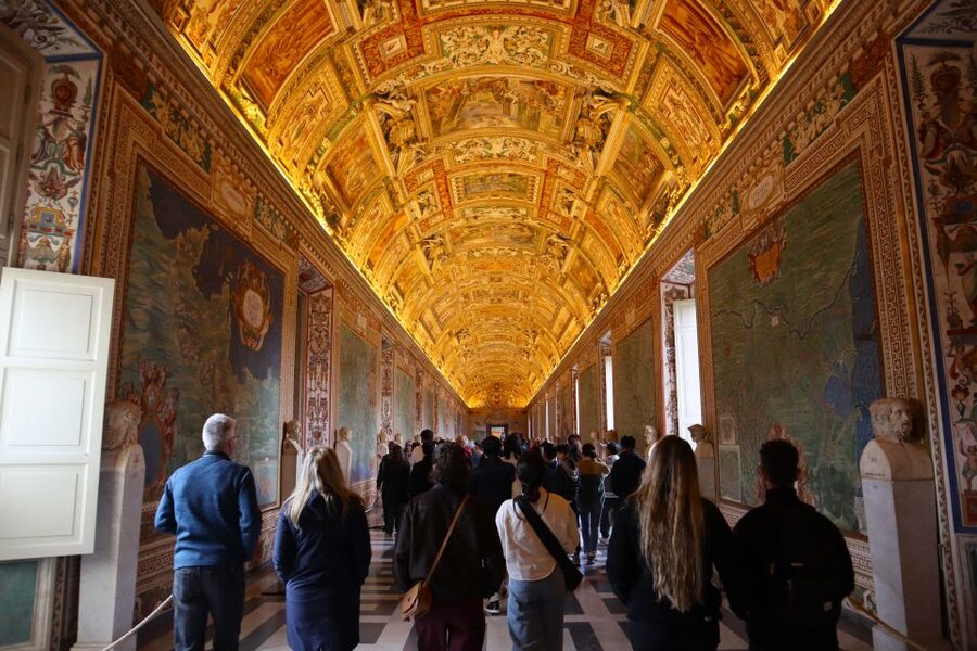 Vatican Museums & Sistine Chapel Guided Tour - Stop 3: Museo Pio Clementino, Apollo and the Round Room details