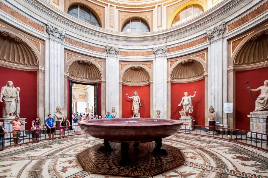 Vatican Museums & Sistine Chapel Skip-the-Ticket-Line Tour - Vatican Museums galleries: what you’ll spot as you pass through major works
