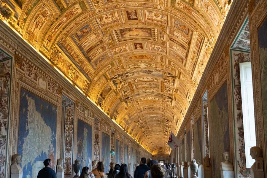 Vatican Museums & Sistine Chapel Skip-the-Ticket-Line Tour - Sistine Chapel: priority access plus the right expectations