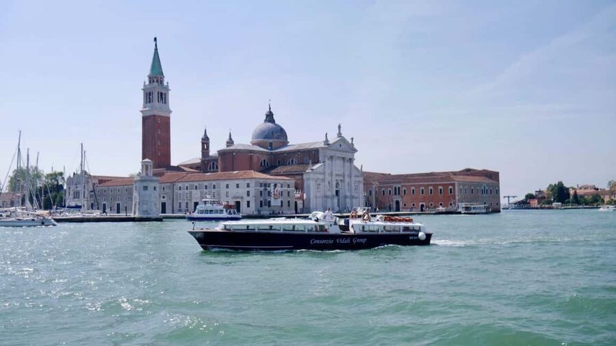 Venetian Lagoon Tour: Visit Murano, Burano and Torcello - Burano: Lace Shops, Colorful Houses, and Easy Photo Time