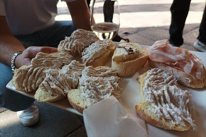 Venice Bacaro Food Tour: Eat and Drink like a Venetian - Gelato at the end: Salizada San Giovanni Grisostomo