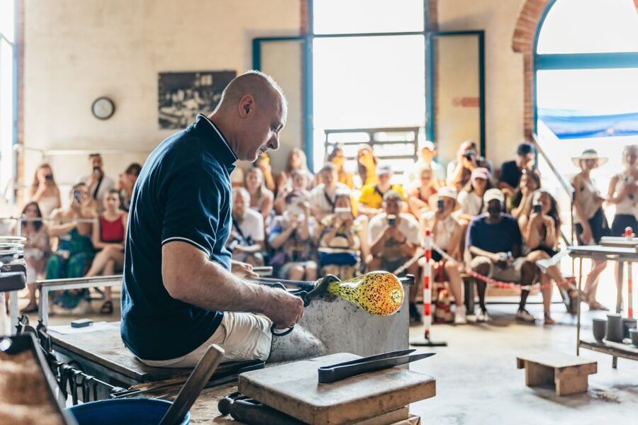 Venice: Burano, Torcello & Murano Boat Tour w/Glassblowing - The Big Idea: See Murano, Burano, and Torcello Without the Stress