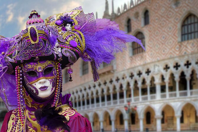Venice: Doge's Palace and St. Mark's Basilica Guided Tour - St. Mark’s Basilica (45 minutes with a guide): mosaics, stolen relics, and East-West design