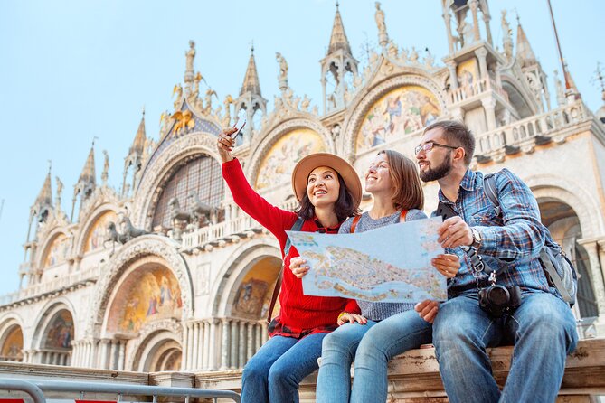 Venice: Doge's Palace and St. Mark's Basilica Guided Tour - Meeting at Doge’s Palace P.za San Marco: Find your flag, then get moving