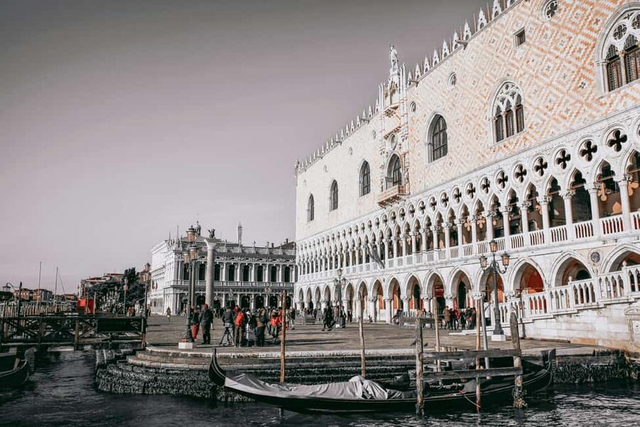 Venice: Doge's Palace, Bridge of Sighs, Prisons, Correr & Audioguides - Why St. Mark’s Square Works So Well With Priority Access