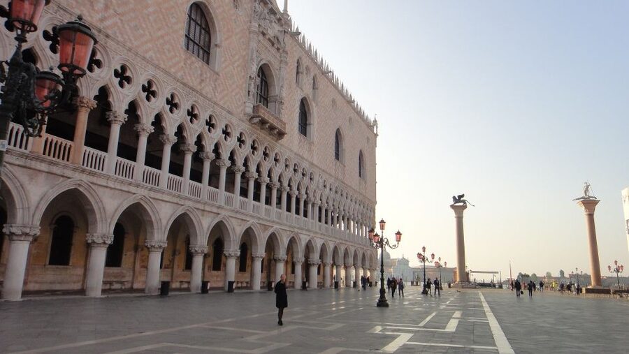Venice: Doge's Palace, Bridge of Sighs & Prisons Guided Tour - Who This Tour Fits Best