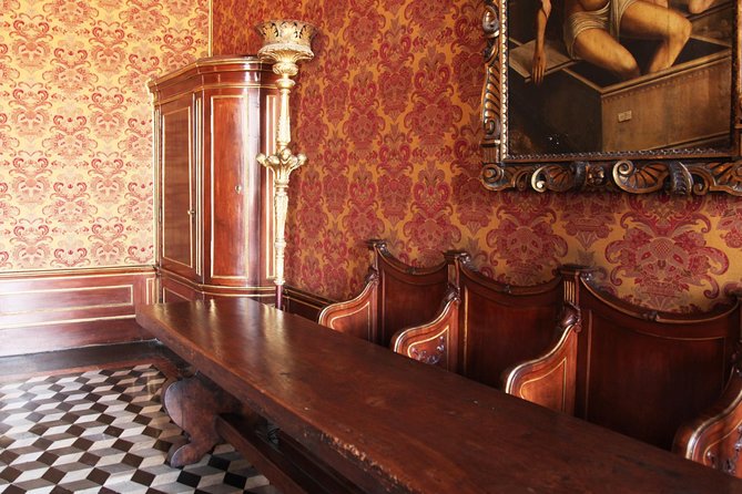 Venice: Doge’s Palace Prisons & Secret Itineraries Guided Tour - Price and value: is 91 dollars worth it?