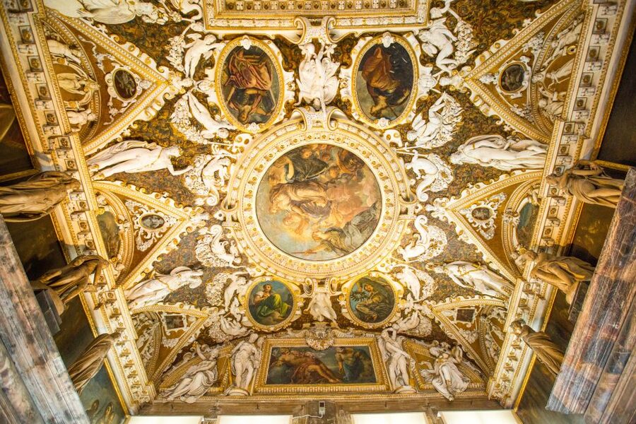 Venice: Doge's Palace Skip-the-Line Tour with Prisons - Doge’s Palace in 75 minutes, what you really get