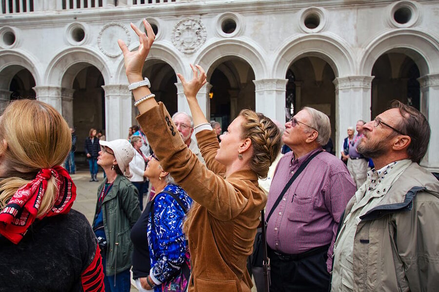 Venice: Doges Palace, Prison, and Secret Passageways Tour - Casanova’s Cell and the Prison Side That Changes Your Perspective