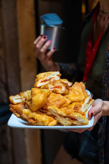 Venice: Food Tasting Tour with Cicchetti and Wine - Key highlights worth building your night around