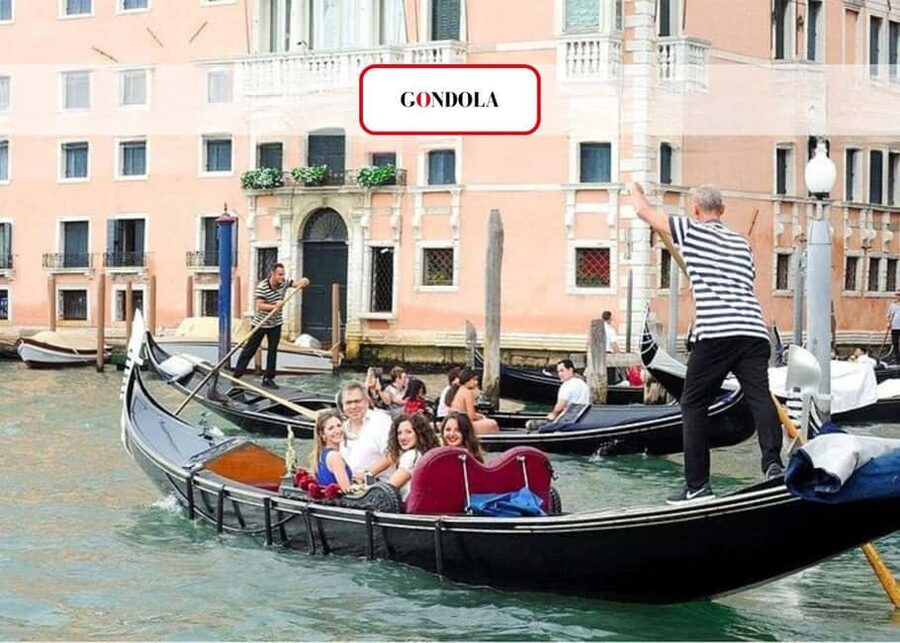 Venice: Grand Canal by Gondola with Live Commentary - Starting with a walk, not a rushed board