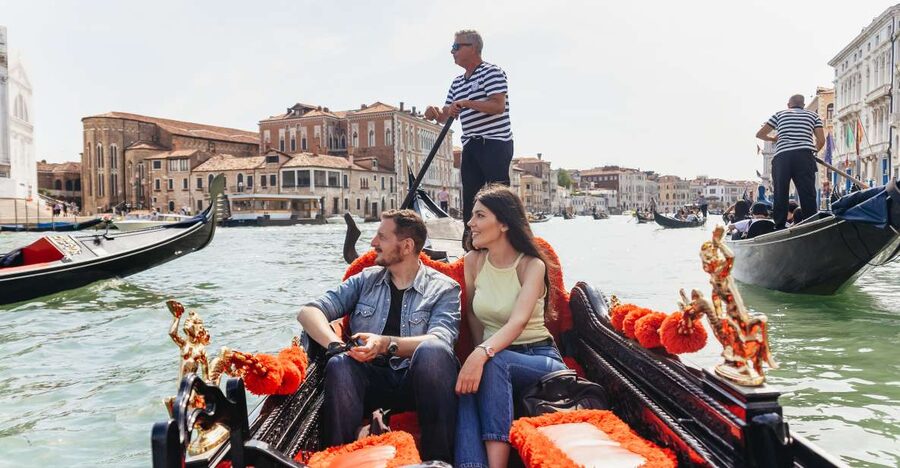 Venice: Grand Canal Gondola Ride with App Commentary - Key things to know before you go