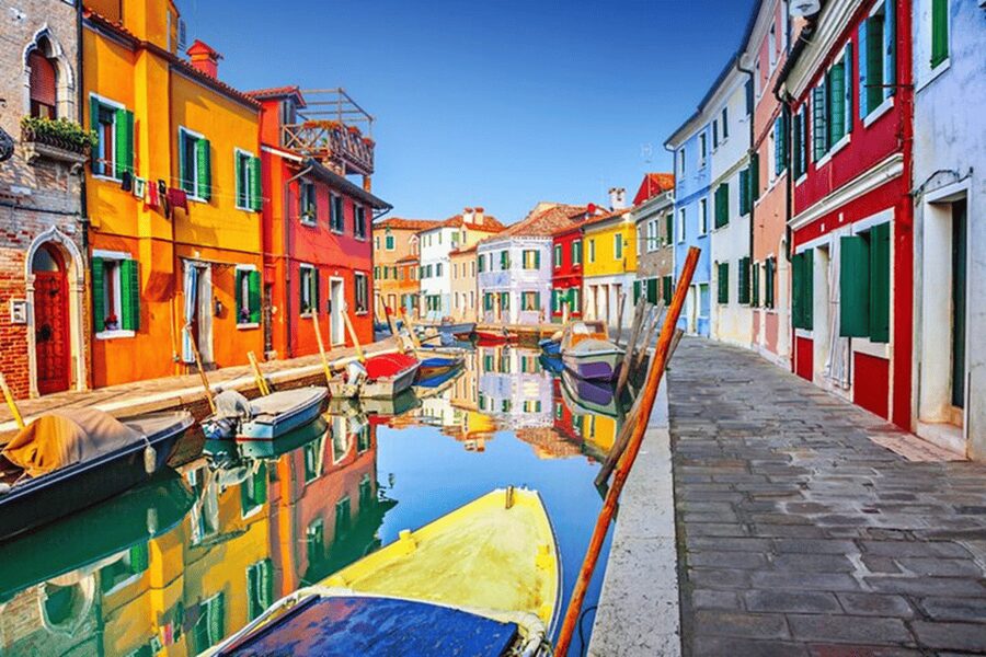 Venice Islands: Murano Glass & Burano Colors Guided Visit - Time Management and the Big Gotchas on Island Days