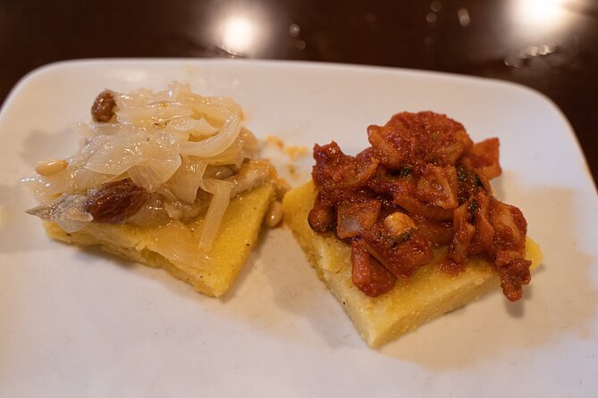 Venice Like a Local: Food, Wine & Spritz Tour with Traghetto Ride - Rialto Market to Ponte di Rialto: Seafood, Aperitivo, and Wine Pairing