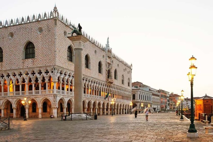 Venice: Murano and Burano Half-Day Lagoon Trip - The small snags worth knowing before you go