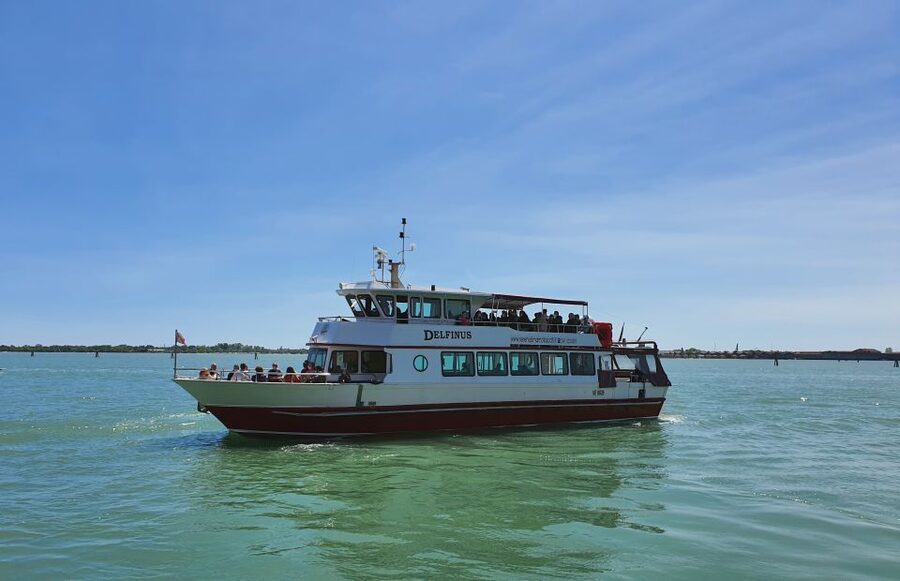 Venice: Murano & Burano Panoramic Boat Tour w/ Glassblowing - The Panoramic Boat Ride: Comfortable, Scenic, and Fast
