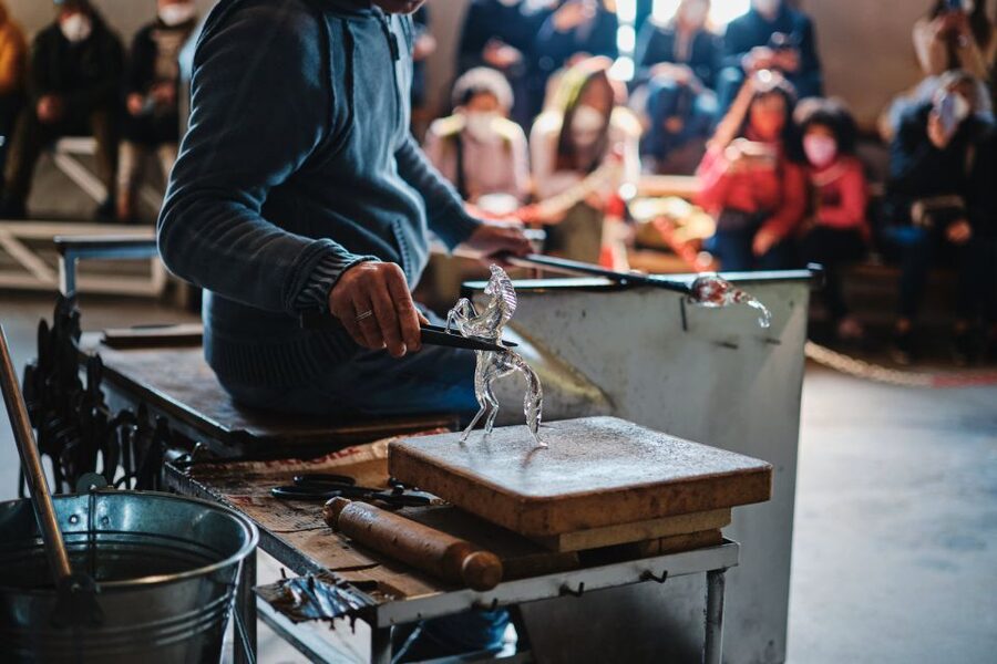 Venice: Murano & Burano Panoramic Boat Tour w/ Glassblowing - Food, Drinks, and What to Plan Around