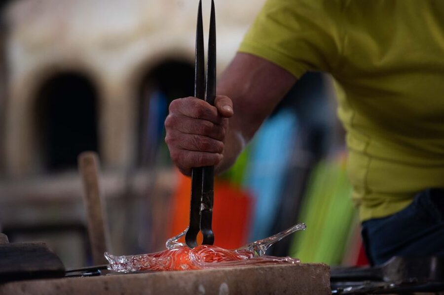 Venice: Murano Glass-Blowing Demo and Workshop - Workshop choice: beads and jewelry versus mosaic craft