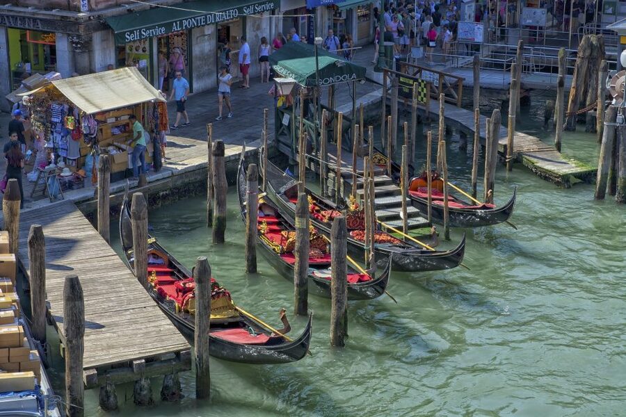 Venice: Off the Beaten Path Private Gondola Ride - Price at about $94 per person: what you’re really buying