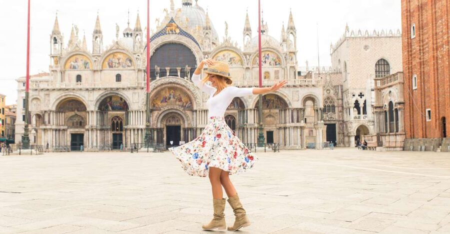 Venice: Photoshoot at Piazza San Marco and the Canals - Why Piazza San Marco and canal views make sense for a photoshoot